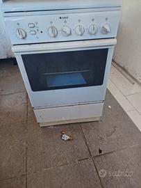 cucina 4 fuochi con forno elettrico 