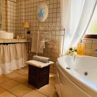 Luminosa villetta con giardino privato