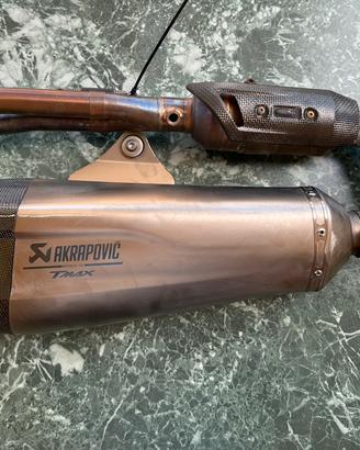 Scarico AKRAPOVIC YAMAHA T-Max 560 dal 2019-2026