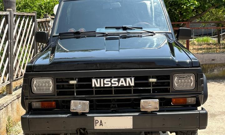 Fuoristrada Nissan Patrol 3.3 - 5 posti