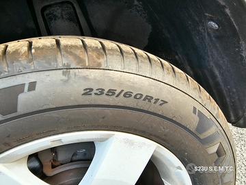 gomme nuove 235 60 R17