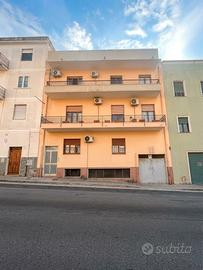 Bilocale con balcone all'ultimo piano