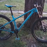 Yeti Arc Turq