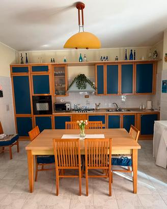 Cucina e Parete Attrezzata