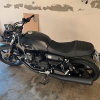 Moto Guzzi V7 IV - 2022