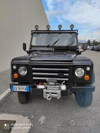 LAND ROVER DEFENDER 90