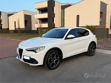 Alfa Romeo Stelvio 2.2 AT8  190cv