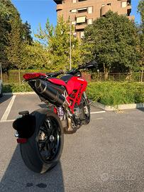 Ducati Hypermotard 796