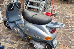 vespa 50cc et4