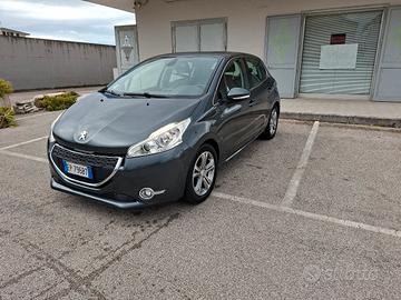 Peugeout 208