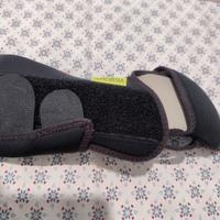 Tutore ortopedico mano sinistra