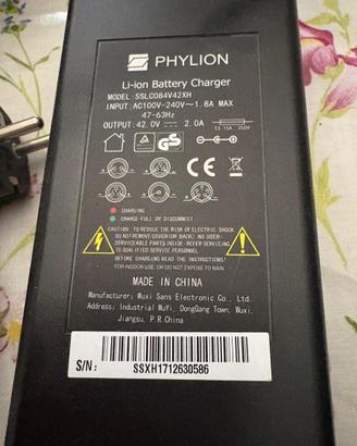 Batteria bici elettrica e caricabatterie