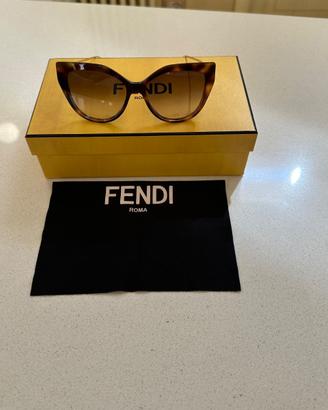 FENDI Baguette FE40011U 53F - Cat eye Havana