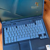 Vintage Compaq Armada E500 WinXP