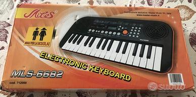 Tastiera elettronica Miles MLS-6682