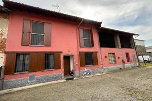 VIGEVANO VIC.: SOLUZIONE INDIPENDENTE SU TRE LATI