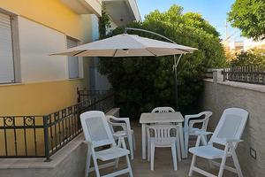 VILLETTE FRONTESPIAGGIA A 50m SPIAGGIA PESCOLUSE