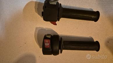 Coppia Blocchetti Elettrici e Manopole BMW Moto