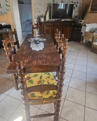 Tavolo 1.97 legno piu 6 sedie lavorate 