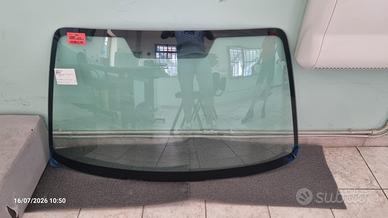 parabrezza nissan micra