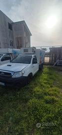 Toyota Hilux con cella frigo per surgelati