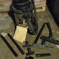 Bidone aspira solidi e liquidi