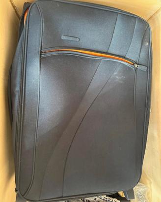 Valigia grande nuova