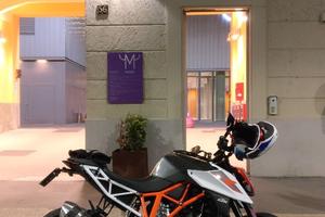 KTM 1290 Super Duke R (2018) - Solo 22.500 km