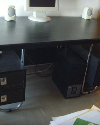 Scrivania vintage anni 70. Modernariato