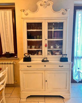 Credenza