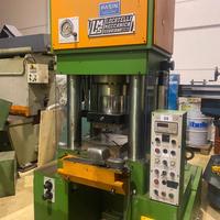 Pressa idraulica usata