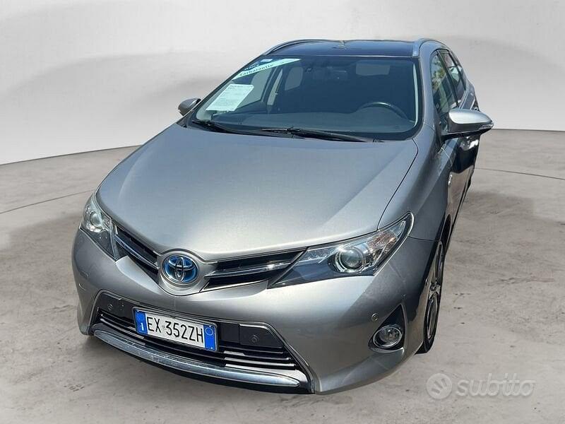 Toyota Auris 2015 photo 2