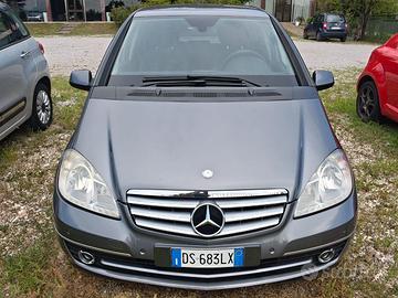 MERCEDES-BENZ A 150 Avantgarde AUT. x commercia
