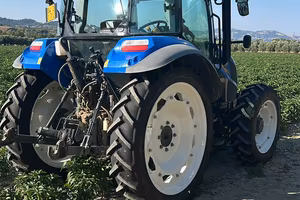 Trattore new holland T5 95 M