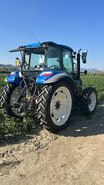 Trattore new holland T5 95 M