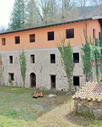 Stabile/Palazzo Camporgiano [UG351MDVRG]