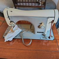 Necchi macchina da cucire