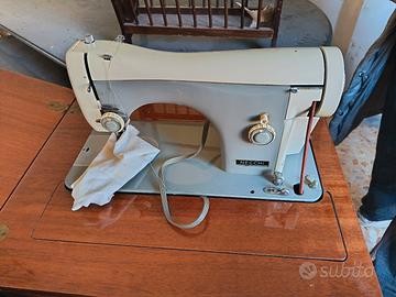 Necchi macchina da cucire