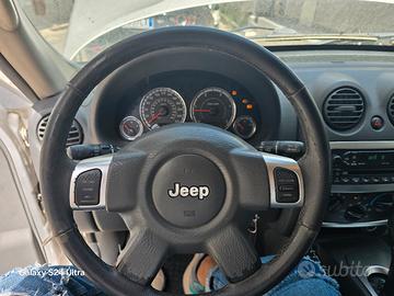 CHEROKEE PERFETTAMENTE FUNZIONANATE