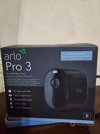 ARLO PRO 3 