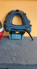 yamaha t max supporto bauletto