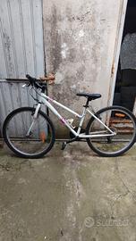 MTB Bici Rockrider Fivezero pronta utilizzo