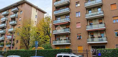 2 LOCALI A MILANO