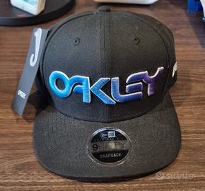 Cappellino Oakley x New Era 9FIFTY Snapback Nuovo