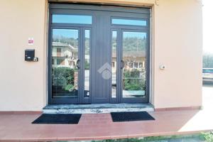 NEGOZIO A SERRAVALLE PISTOIESE