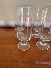 Bicchieri flute di vetro