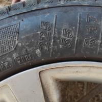 Cerchi originali con pneumatici estivi da 17 