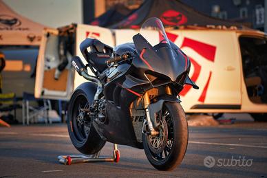 Ducati Panigale V4 R