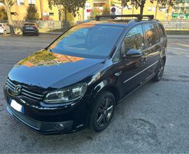 Volkswagen Touran 2011, 5 posti, Metano