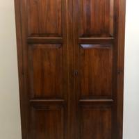 Armadio e scarpiera finitura noce F.lli Mirandola